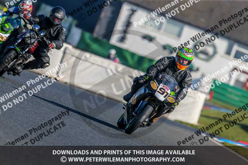 PJM Wedding Photography;enduro digital images;event digital images;eventdigitalimages;mallory park;mallory park photographs;mallory park trackday;mallory park trackday photographs;no limits trackdays;peter wileman photography;racing digital images;trackday digital images;trackday photos